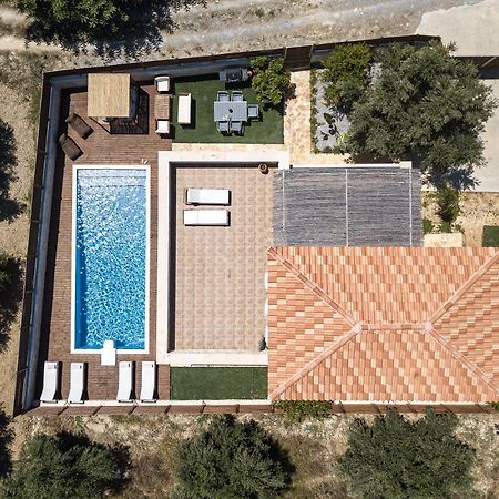 Pangalochori Villa Vera - With Private Heated Pool & Jacuzzi מראה חיצוני תמונה