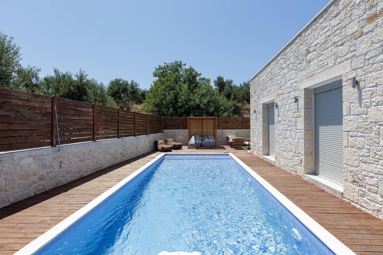 Pangalochori Villa Vera - With Private Heated Pool & Jacuzzi מראה חיצוני תמונה