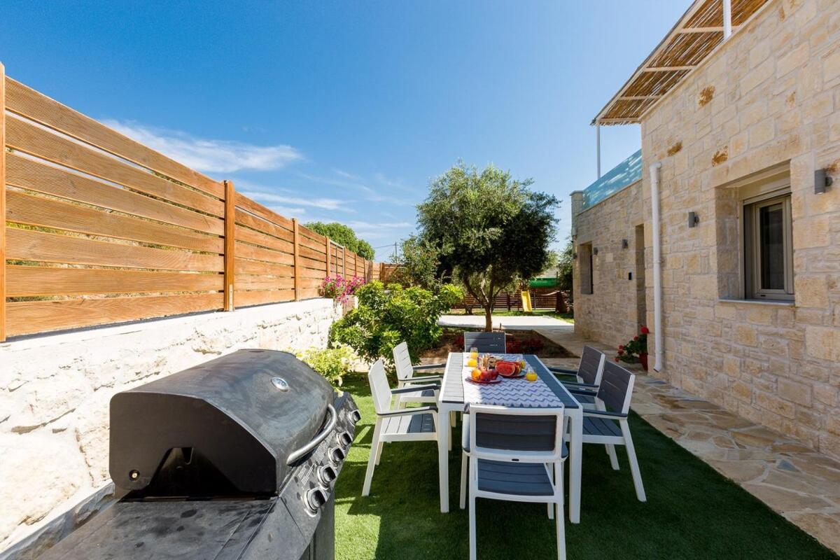 Pangalochori Villa Vera - With Private Heated Pool & Jacuzzi מראה חיצוני תמונה