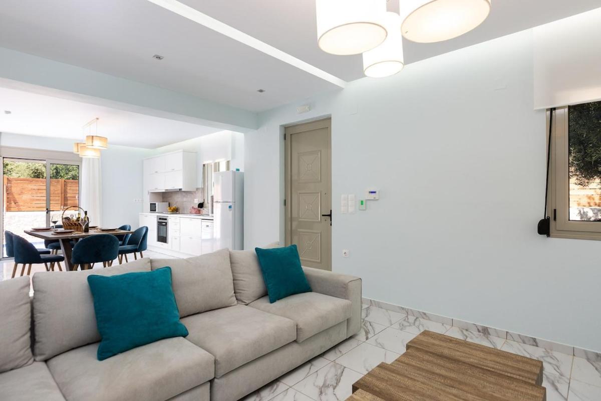 Pangalochori Villa Vera - With Private Heated Pool & Jacuzzi מראה חיצוני תמונה