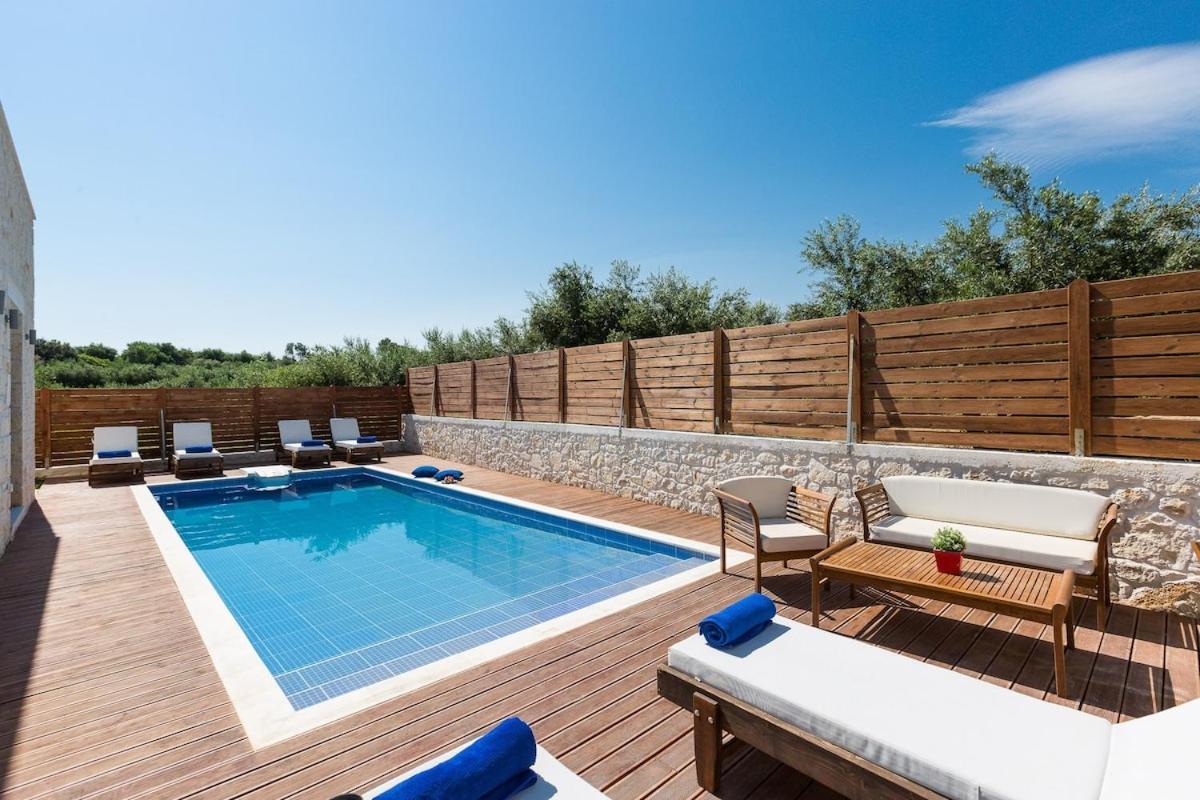 Pangalochori Villa Vera - With Private Heated Pool & Jacuzzi מראה חיצוני תמונה