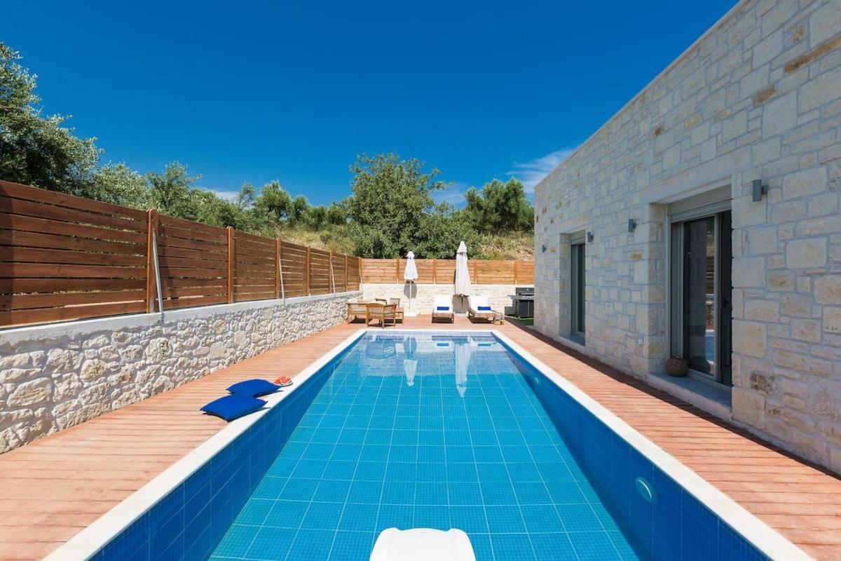 Pangalochori Villa Vera - With Private Heated Pool & Jacuzzi מראה חיצוני תמונה