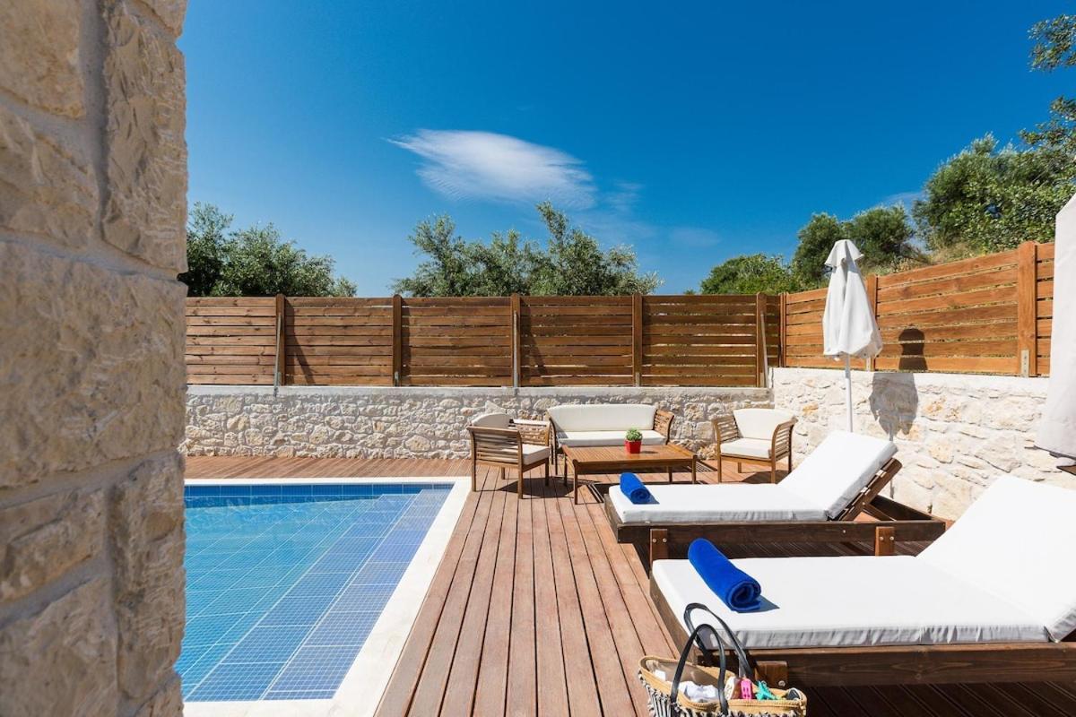 Pangalochori Villa Vera - With Private Heated Pool & Jacuzzi מראה חיצוני תמונה