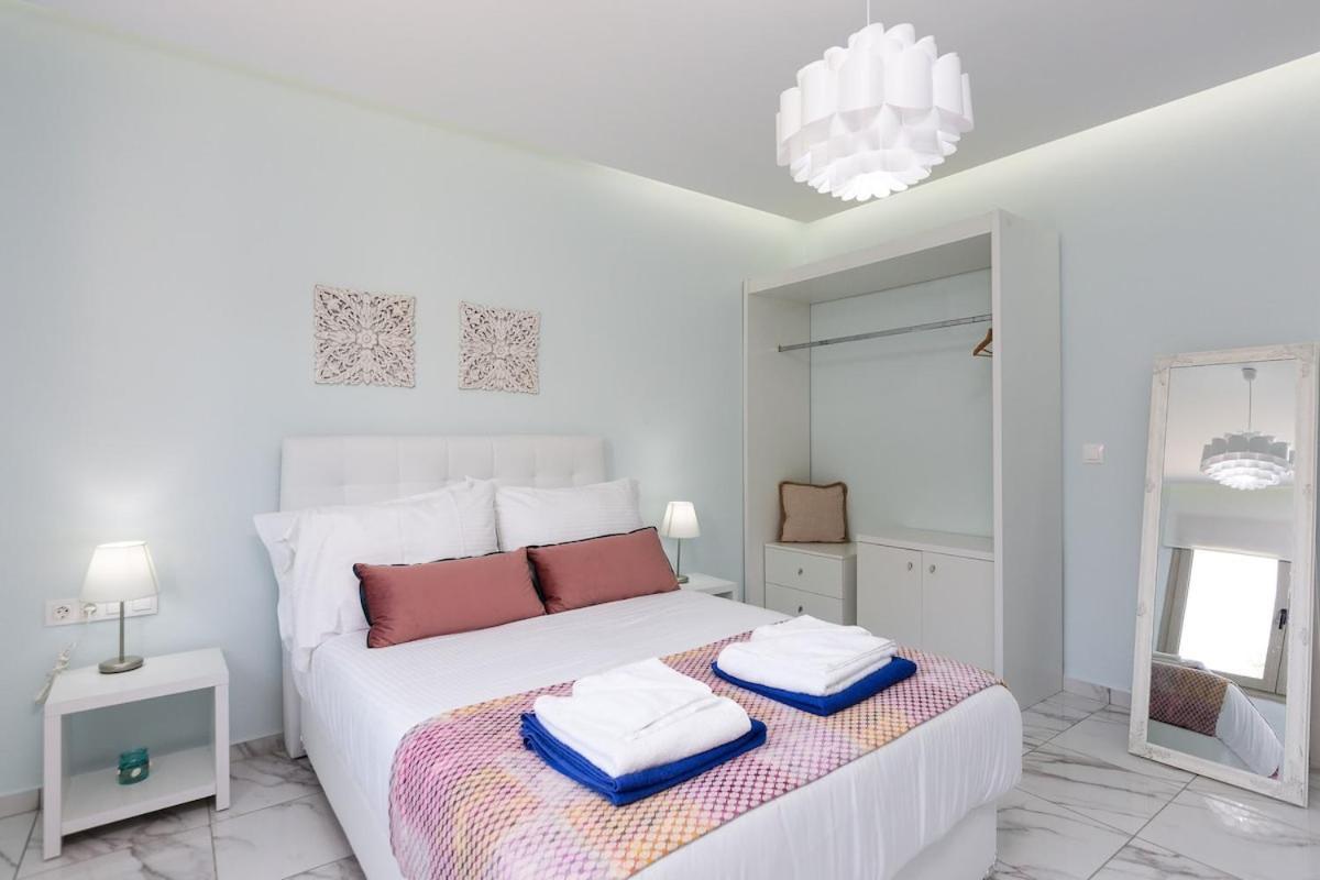 Pangalochori Villa Vera - With Private Heated Pool & Jacuzzi מראה חיצוני תמונה