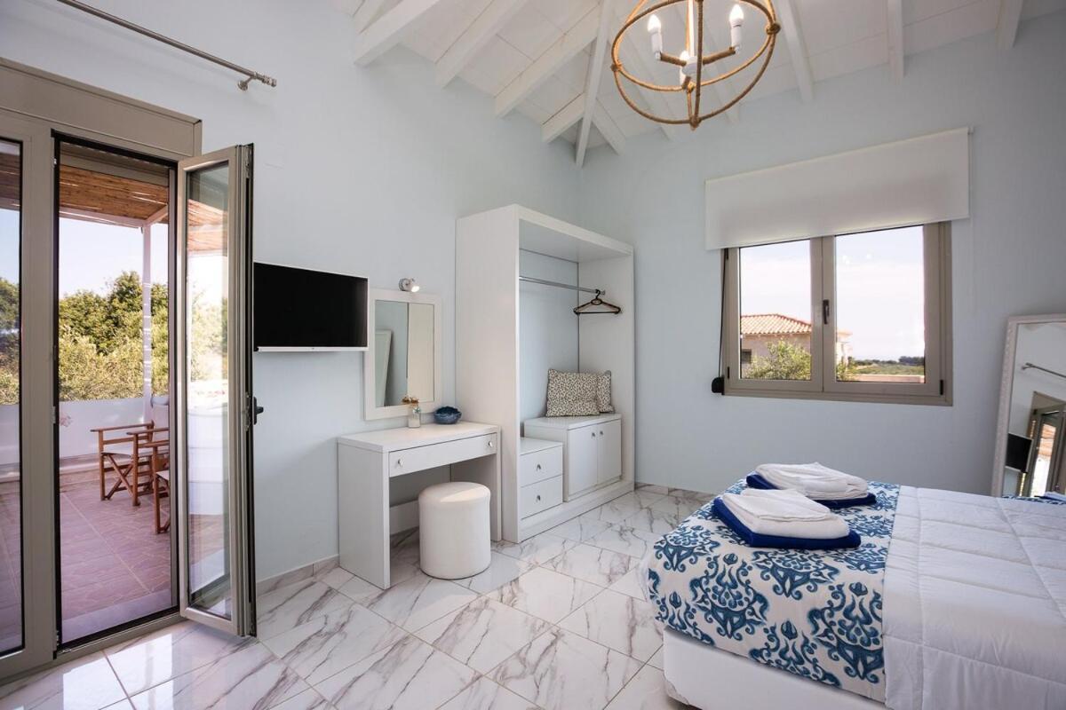 Pangalochori Villa Vera - With Private Heated Pool & Jacuzzi מראה חיצוני תמונה