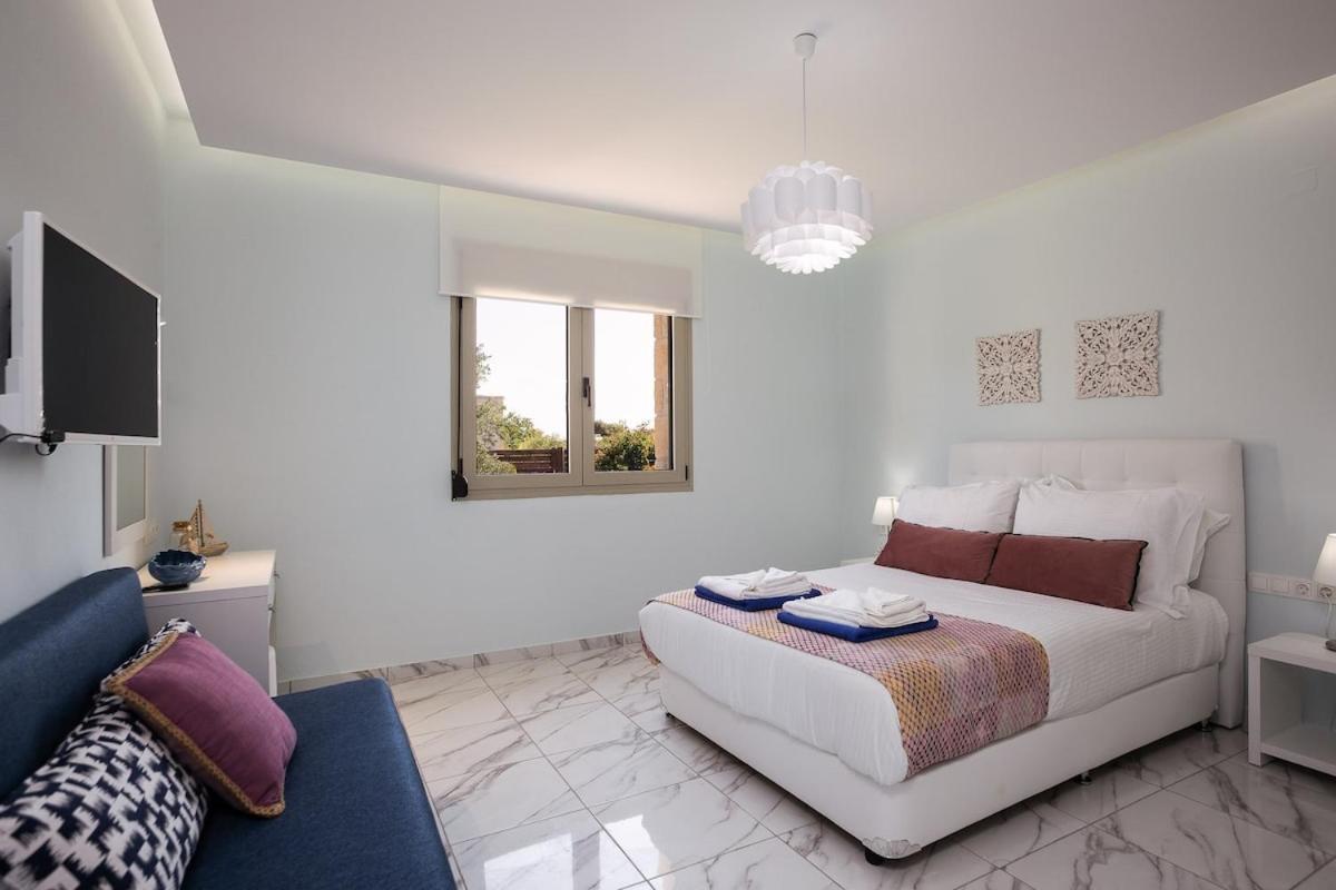 Pangalochori Villa Vera - With Private Heated Pool & Jacuzzi מראה חיצוני תמונה